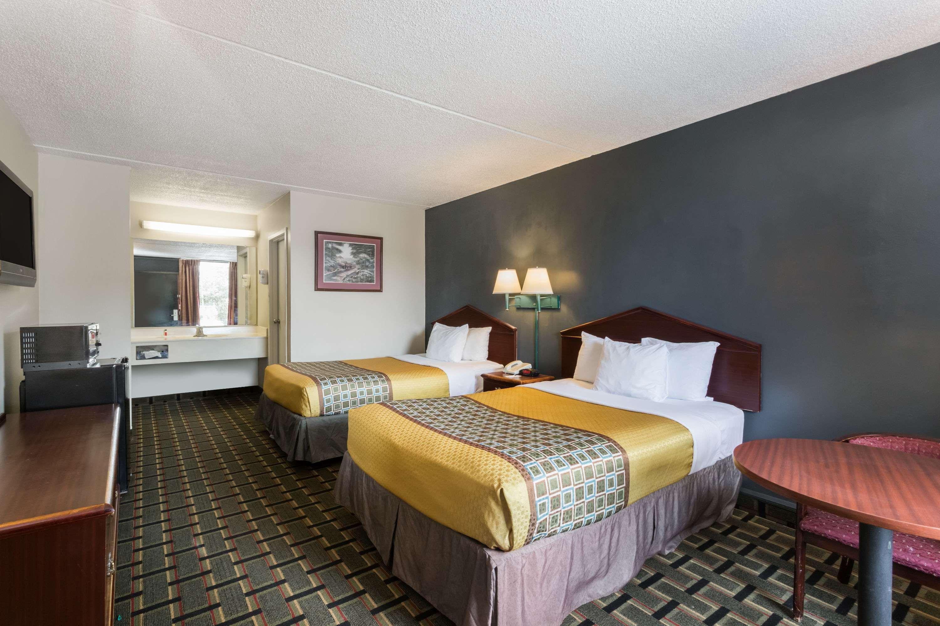 Travelodge By Wyndham Savannah Area/Richmond Hill Luaran gambar