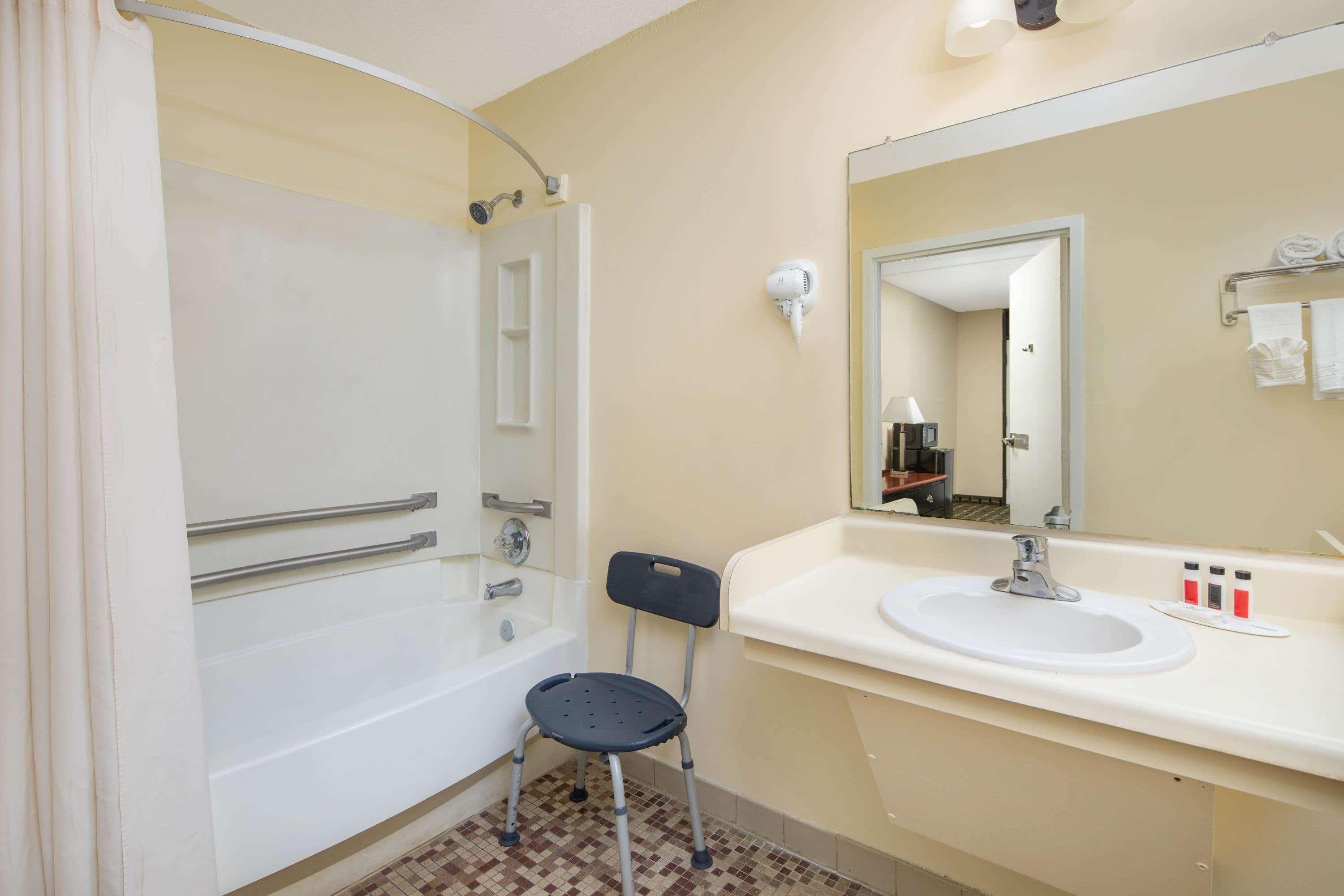 Travelodge By Wyndham Savannah Area/Richmond Hill Luaran gambar
