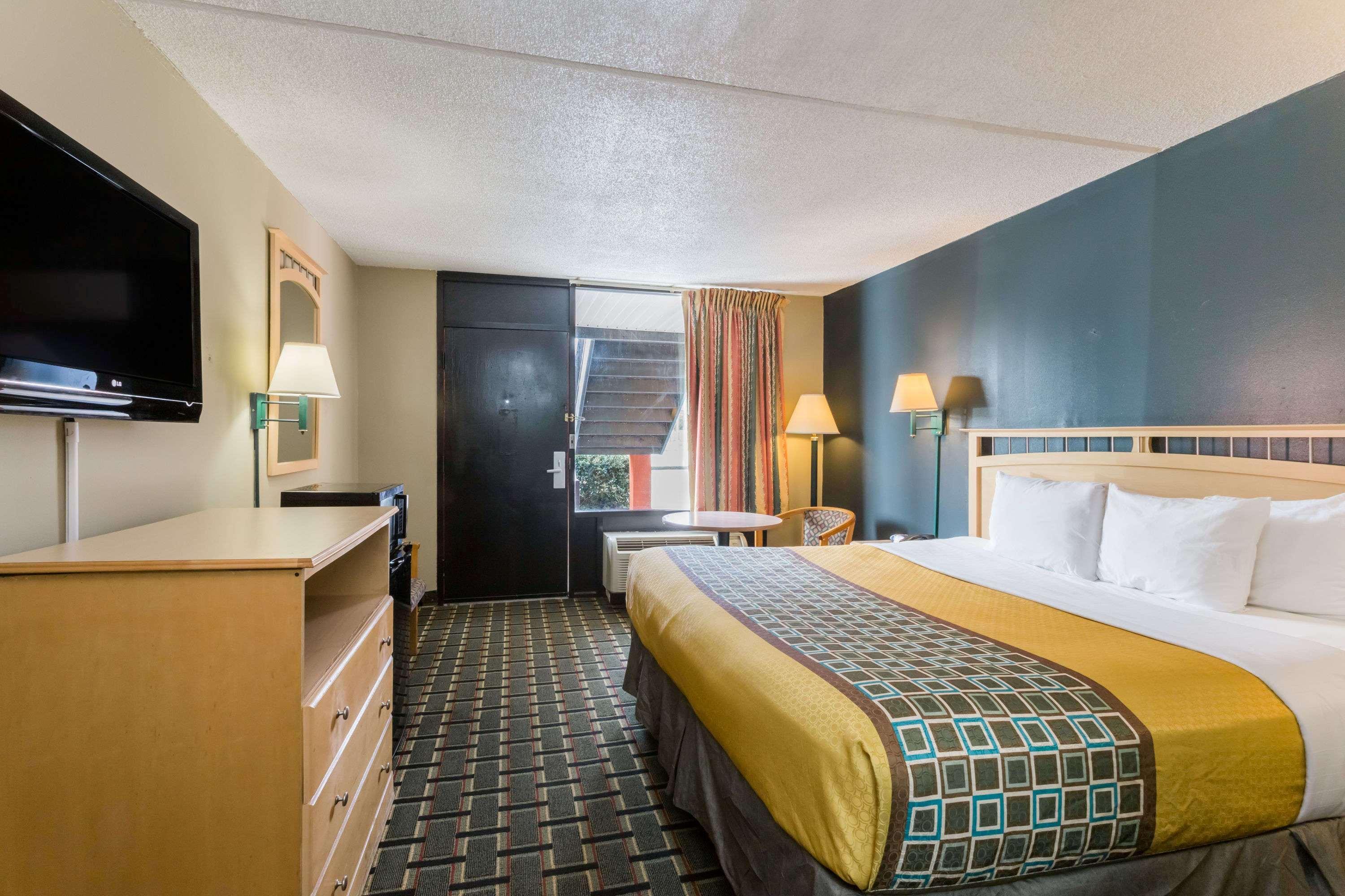 Travelodge By Wyndham Savannah Area/Richmond Hill Luaran gambar