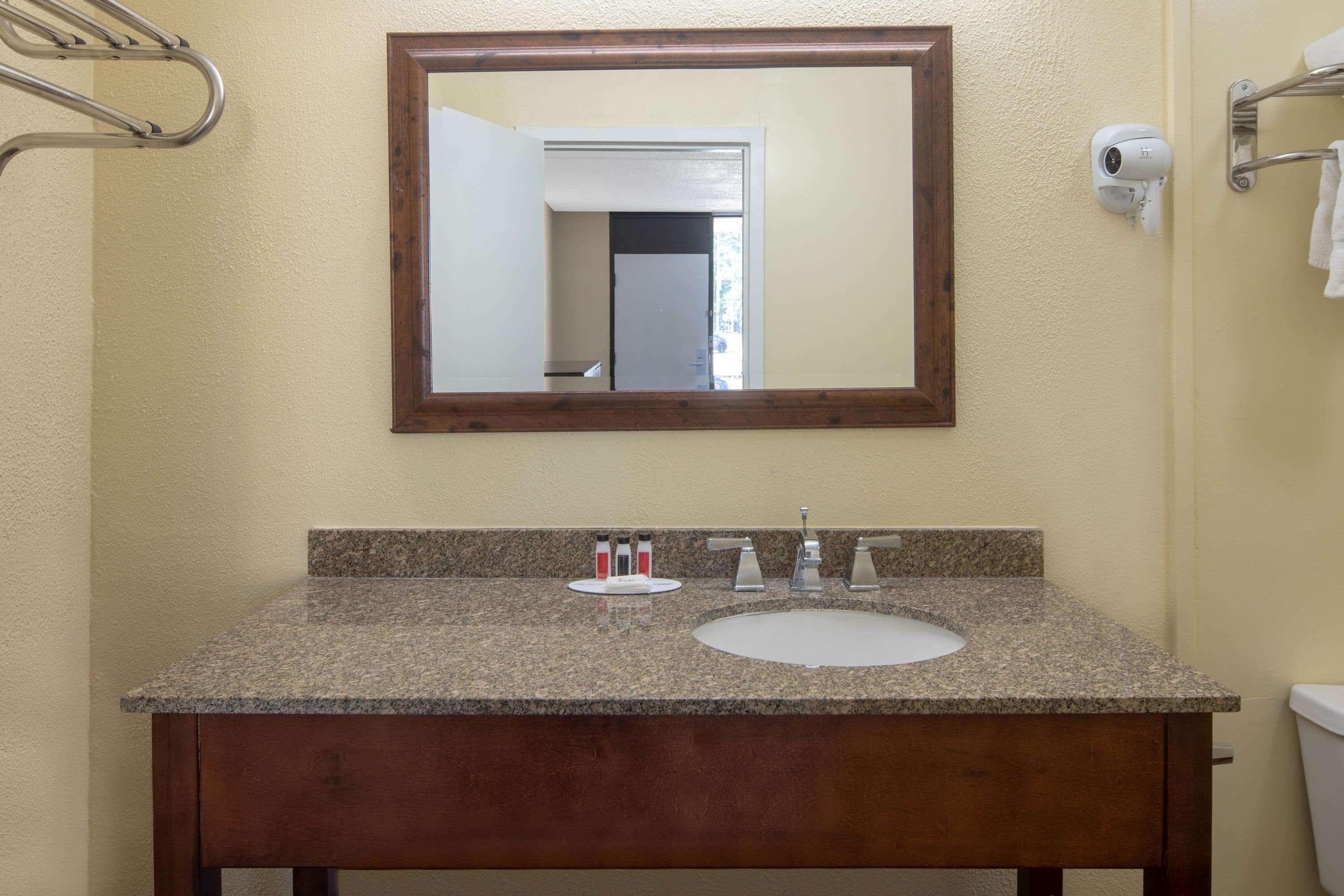 Travelodge By Wyndham Savannah Area/Richmond Hill Luaran gambar