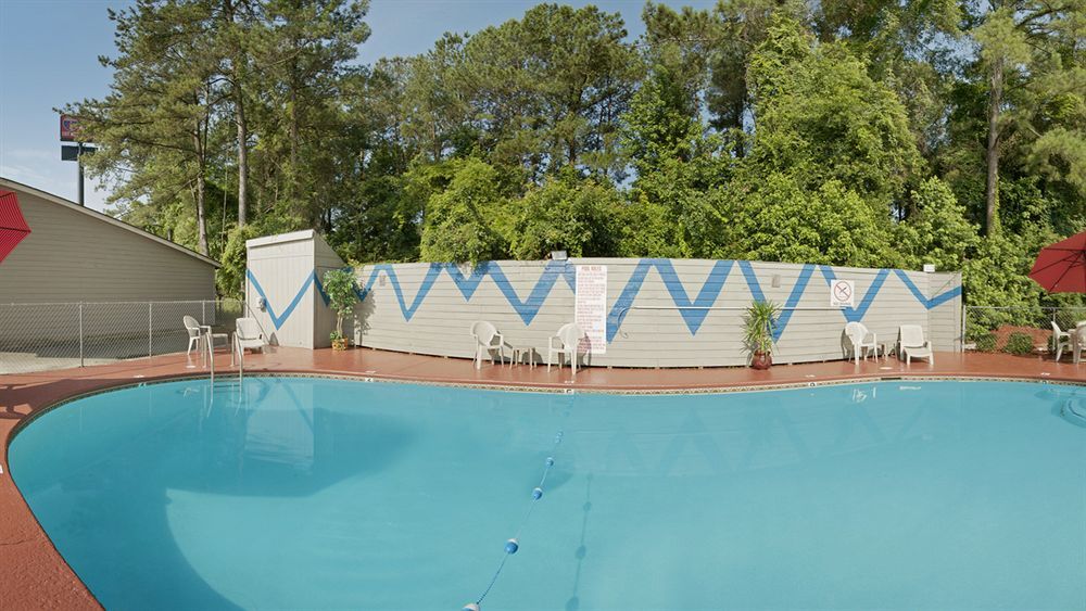 Travelodge By Wyndham Savannah Area/Richmond Hill Luaran gambar