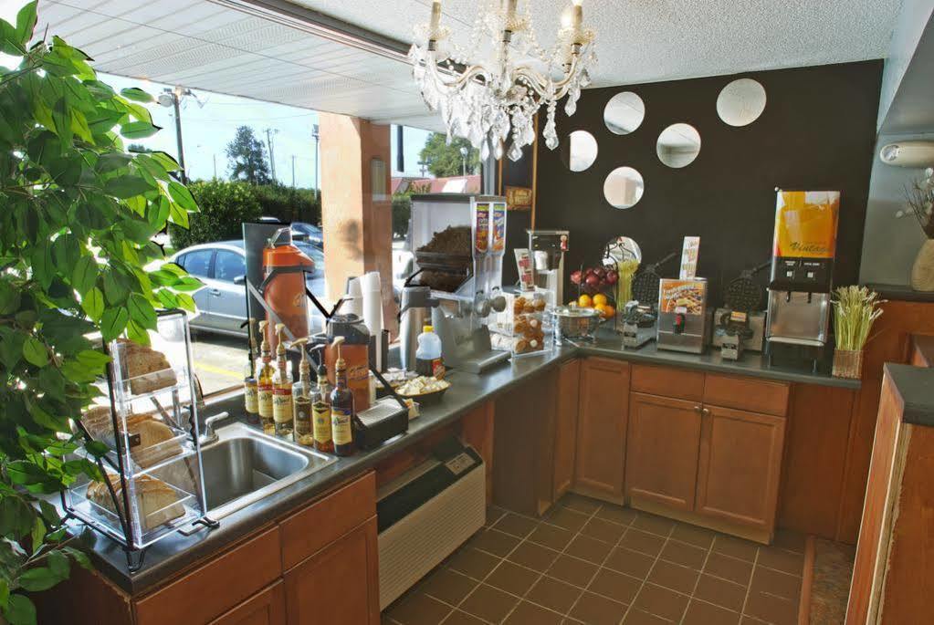 Travelodge By Wyndham Savannah Area/Richmond Hill Luaran gambar