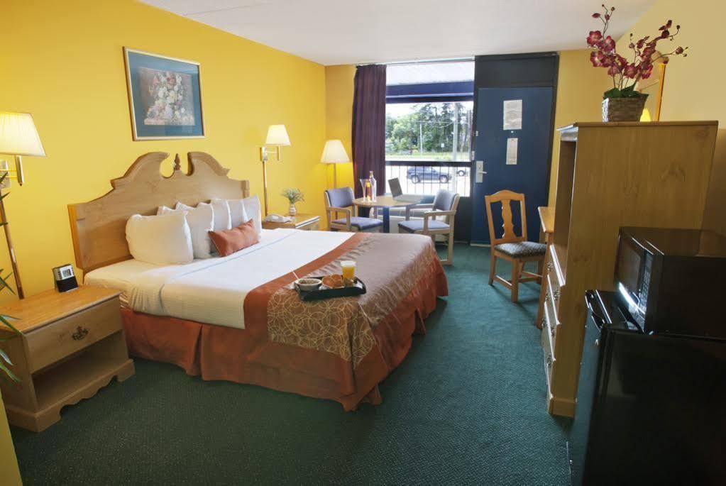 Travelodge By Wyndham Savannah Area/Richmond Hill Luaran gambar