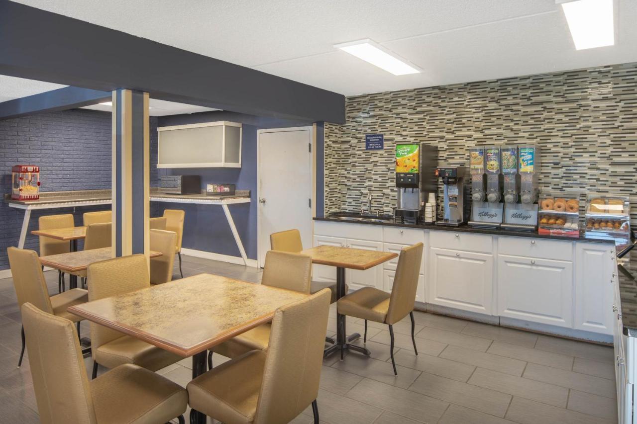 Travelodge By Wyndham Savannah Area/Richmond Hill Luaran gambar